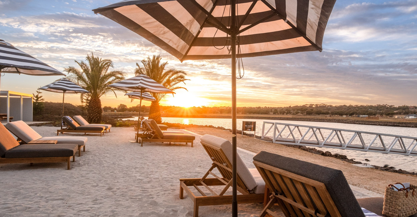Smcgph 20240222 lfestylebellarine beachhutpool7931 lores