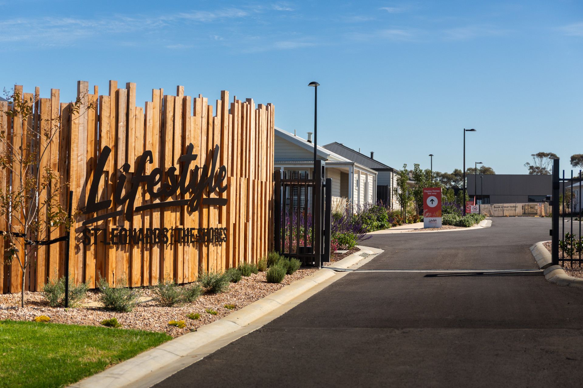 LSL The Shores Entrance April2025 4