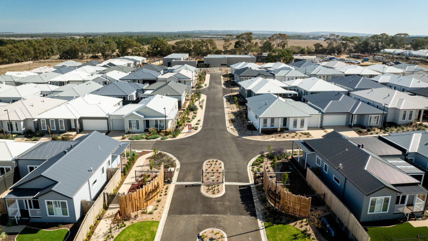 LSL The Shores Entrance April2025 3