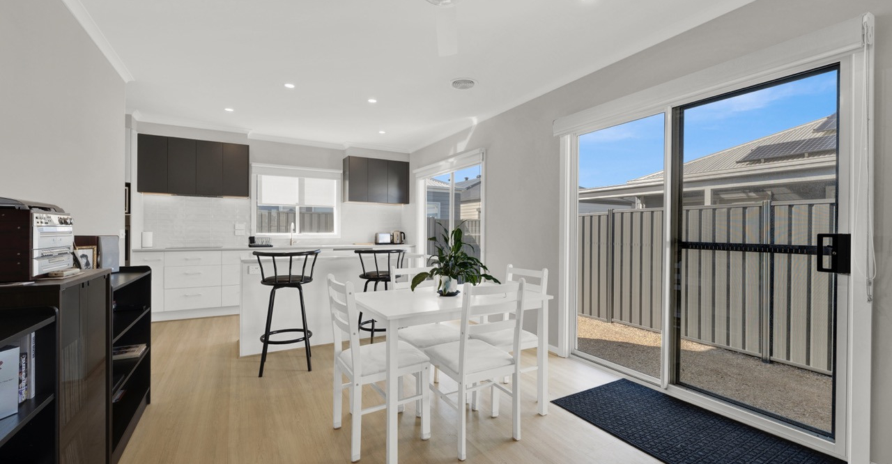 1 LDS013 Meals26kitchen