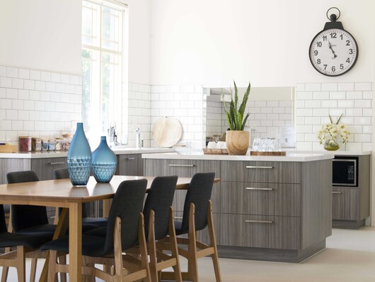 Clubhouse kitchen 9