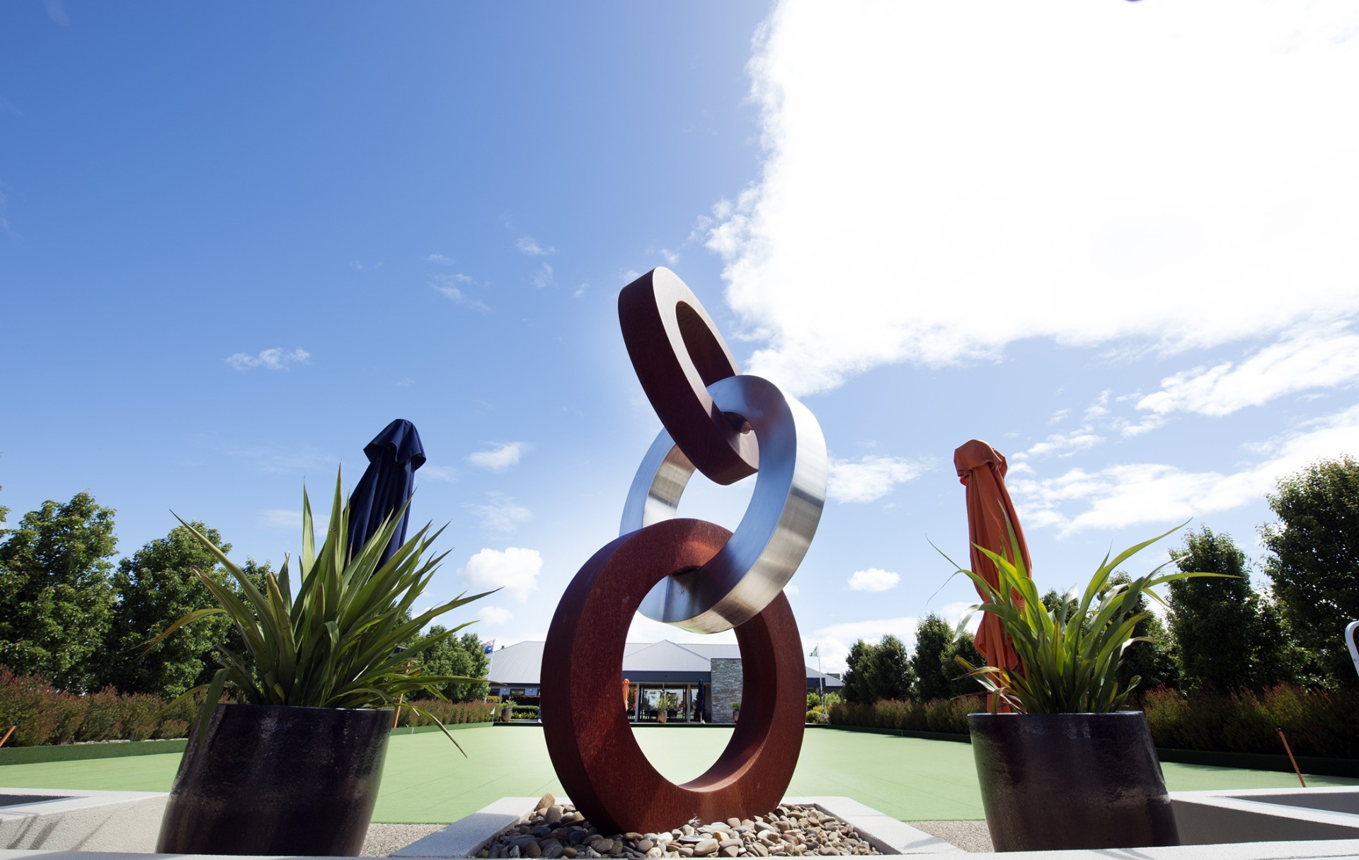 Sculpture 2 low res