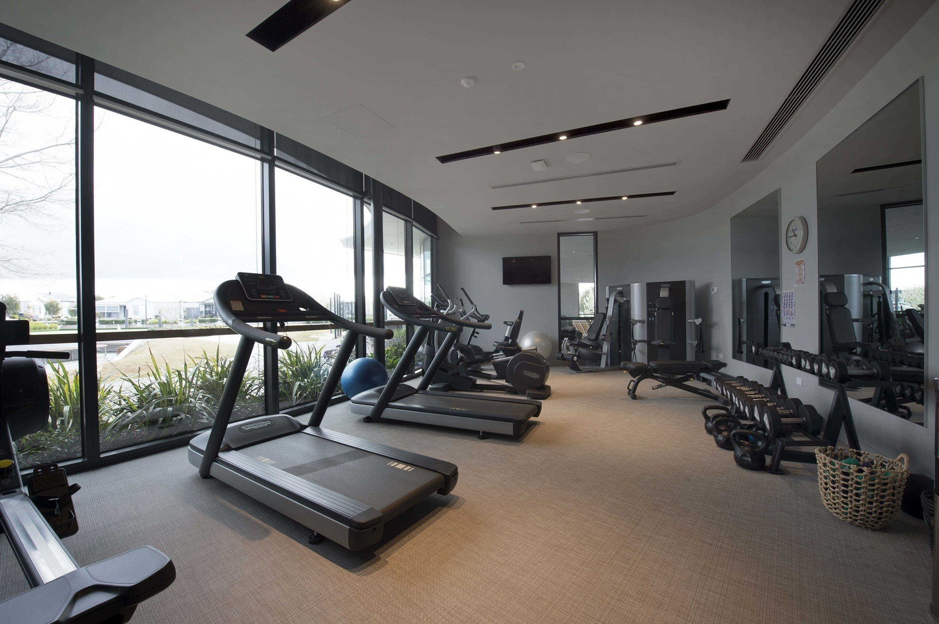 Gymnasium low res