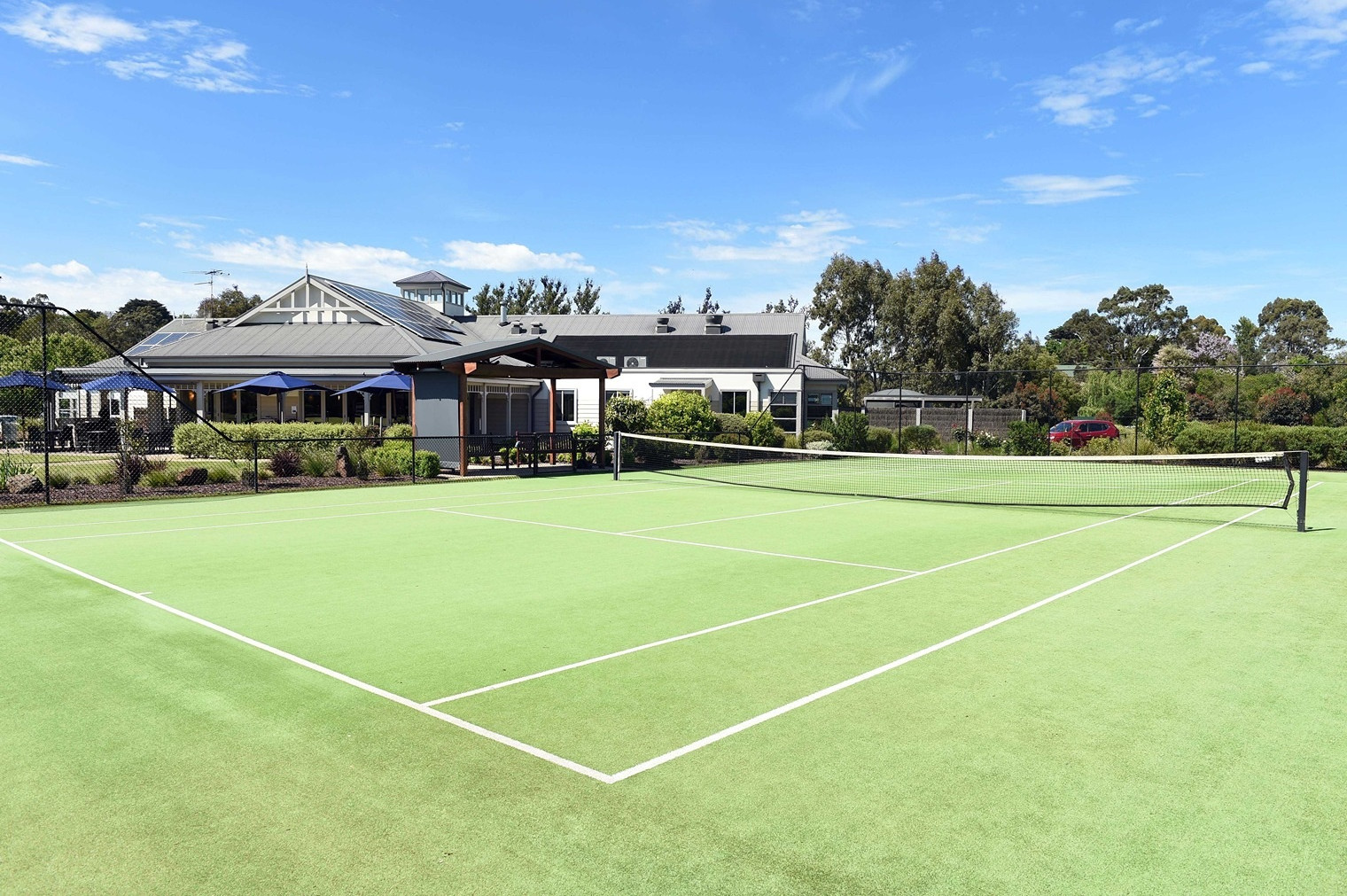 Lifestyle Warrgul Tennis court 2 low res