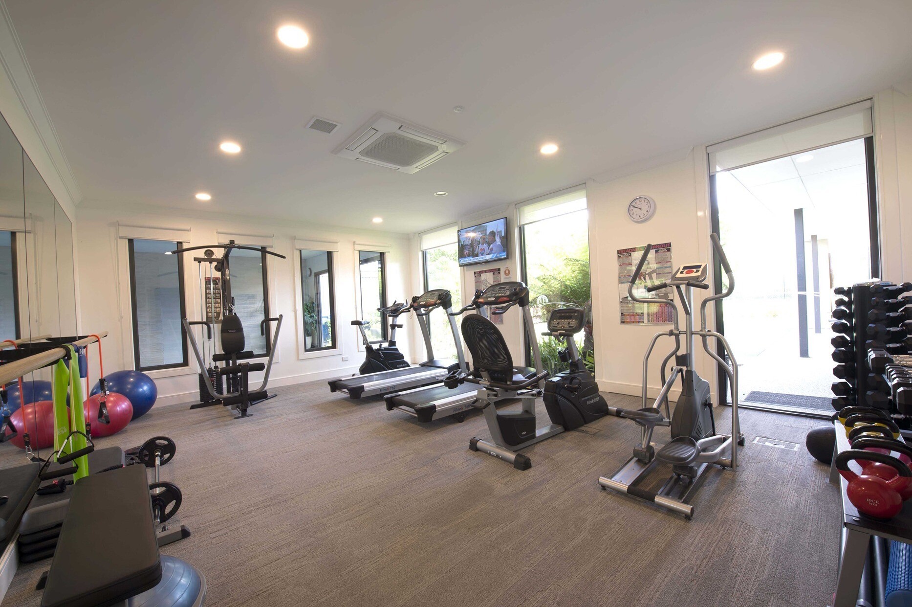 Gymnasium 2022 12 19 224436 aypx low res