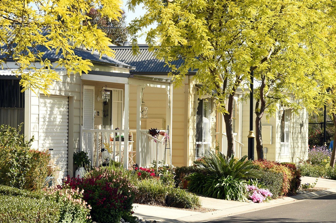 Seasons streetscape low res