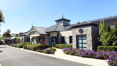 Hastings Clubhouse Side 1