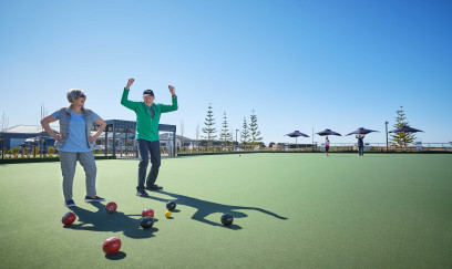 Lifestyle Ocean Grove Bowls happy