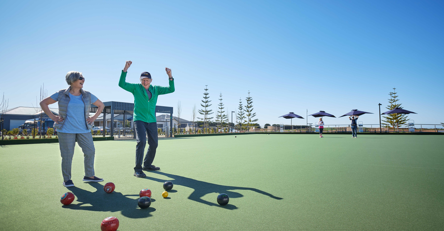 Lifestyle Ocean Grove Bowls happy
