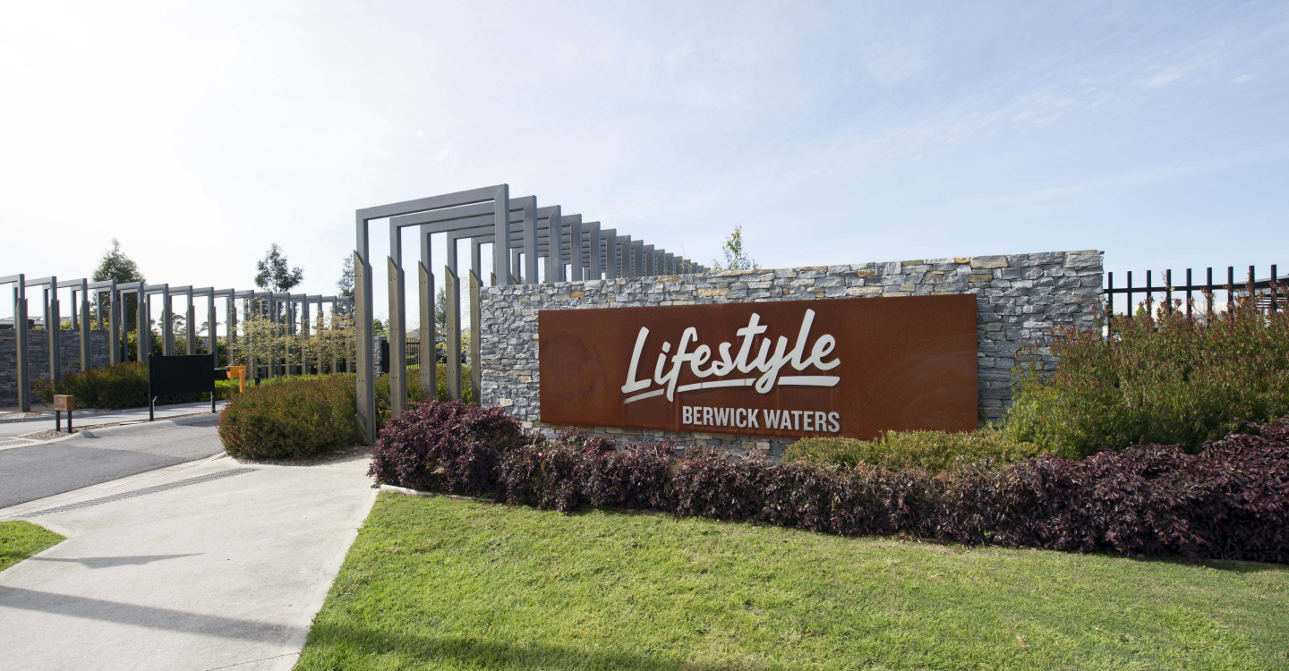 Clubhouse entry signage 15
