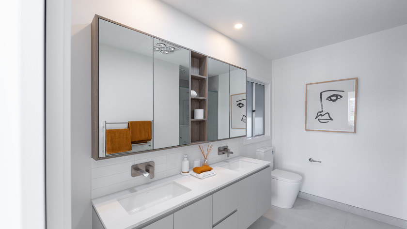 LWD Tarryn Corner Ensuite LR