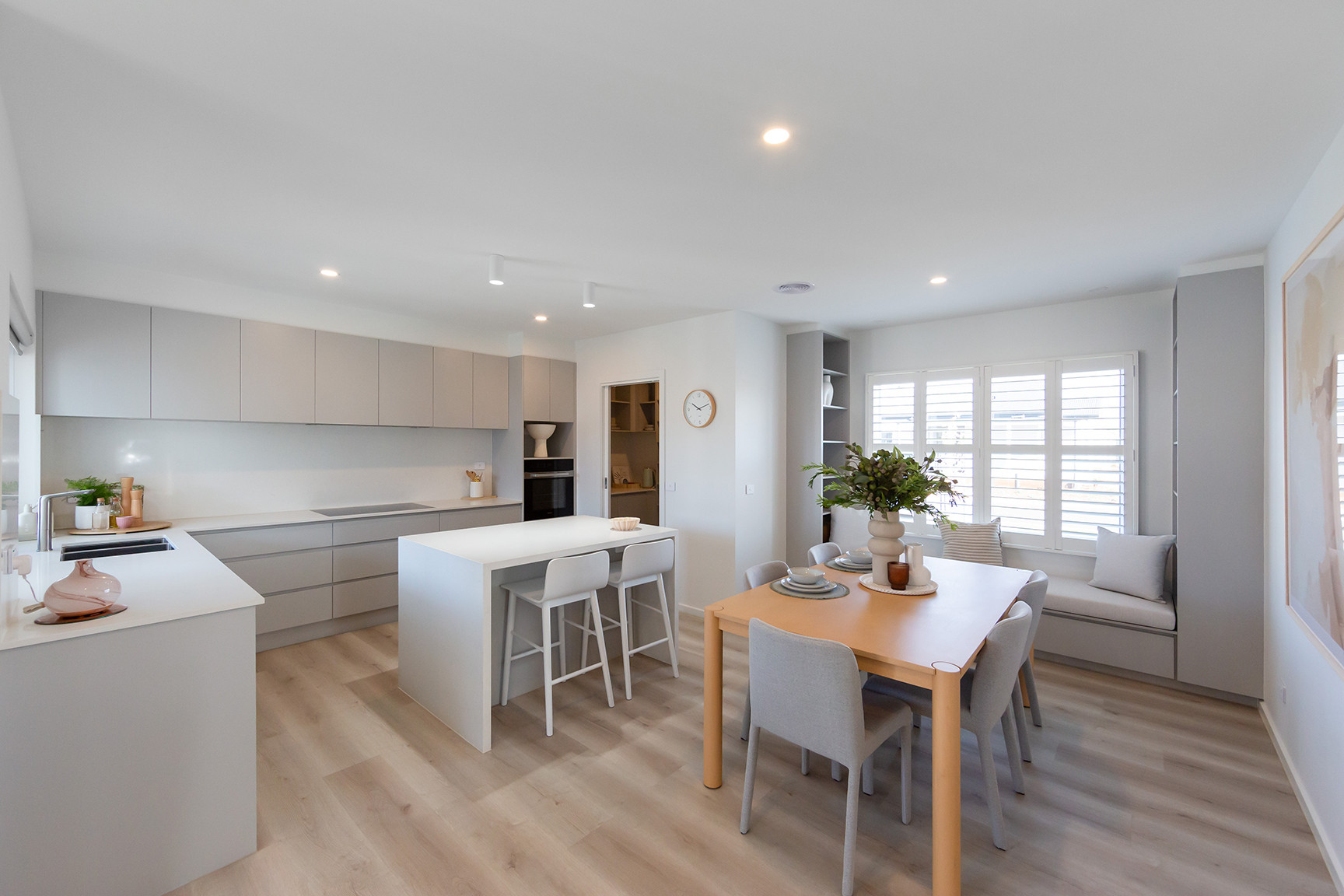 LWD Tarryn Corner Kitchendining LR