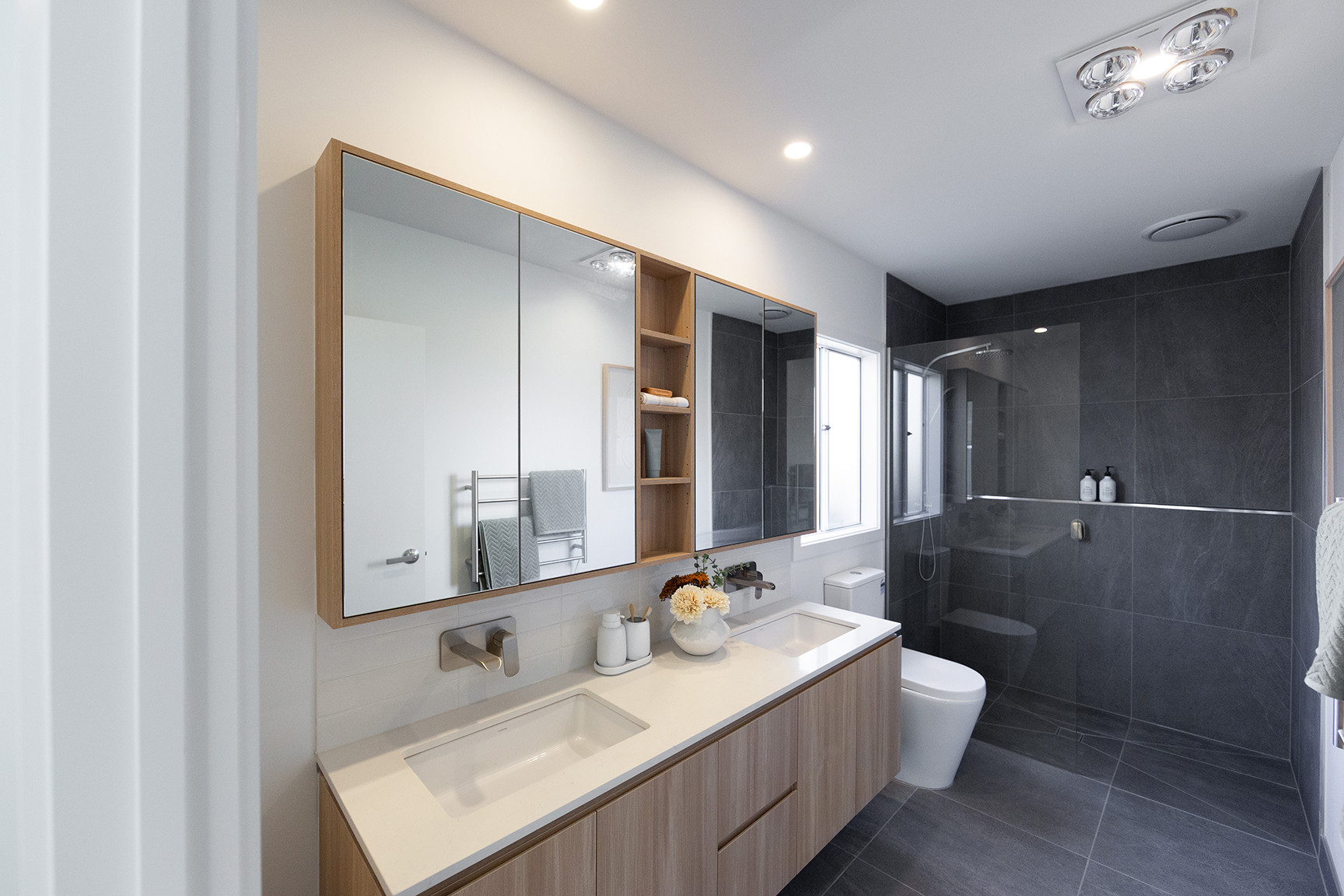 LWD Owen Ensuite3 LR