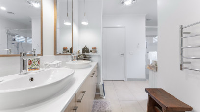 LBW208 Bathroom6 Large