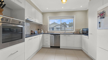2 LB033 Kitchen