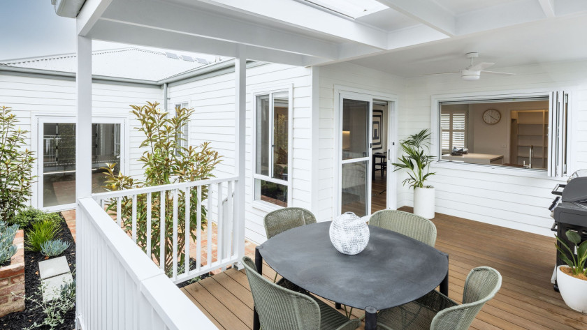 LRF Bells Corner Alfresco