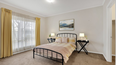 2 LS027 Bed1