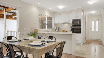3 LS027 Diningroom