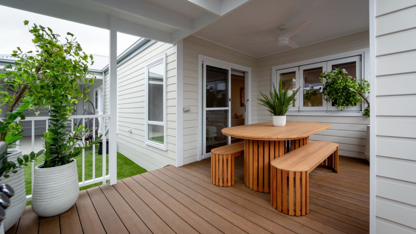 LRL Talis Corner Alfresco