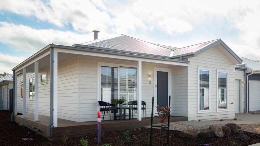 LRL Talis Corner Facade