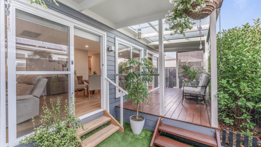 2 LM176 Backyard Image2