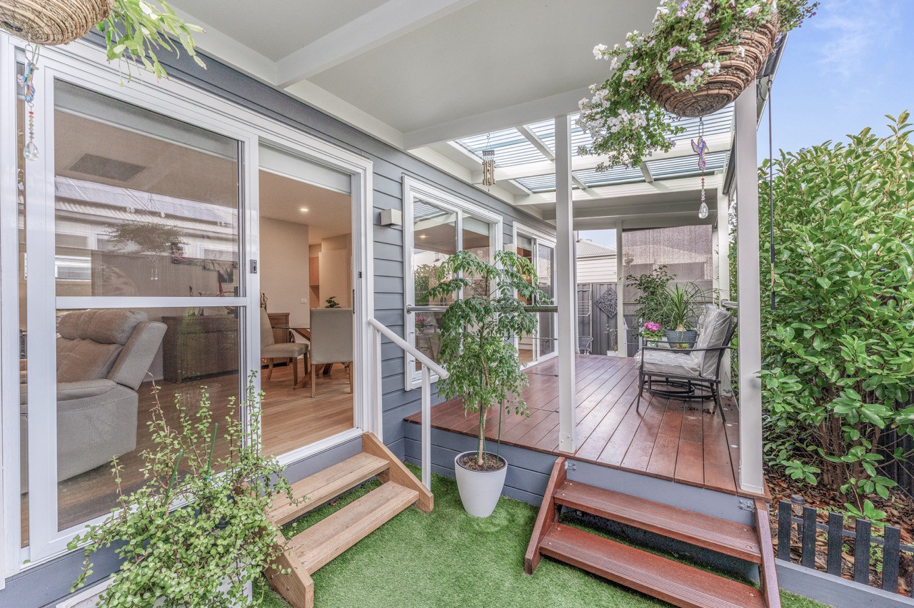 2 LM176 Backyard Image2