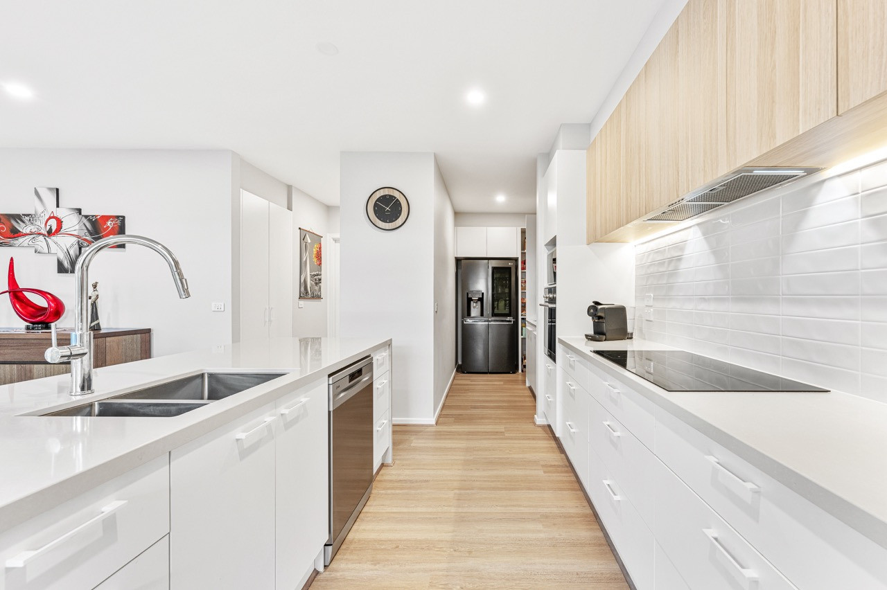 1 LM176 Kitchen Hero