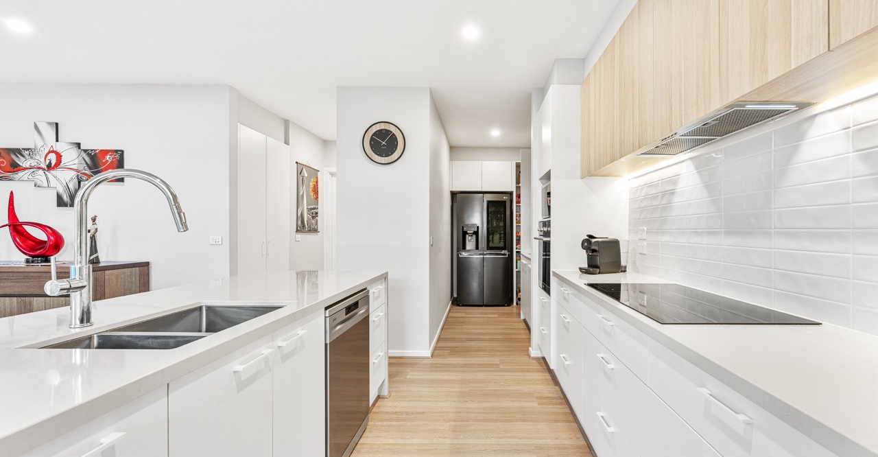 1 LM176 Kitchen Hero