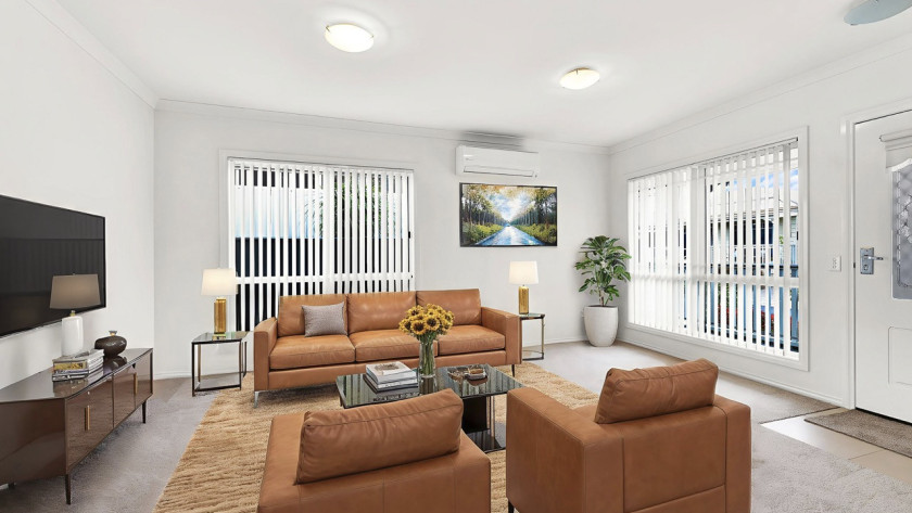 1 LB099 Livingroomhero