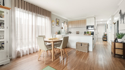 1 LKP159 Dining Hero