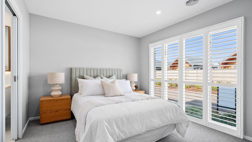 4 LBE155 Bedroom