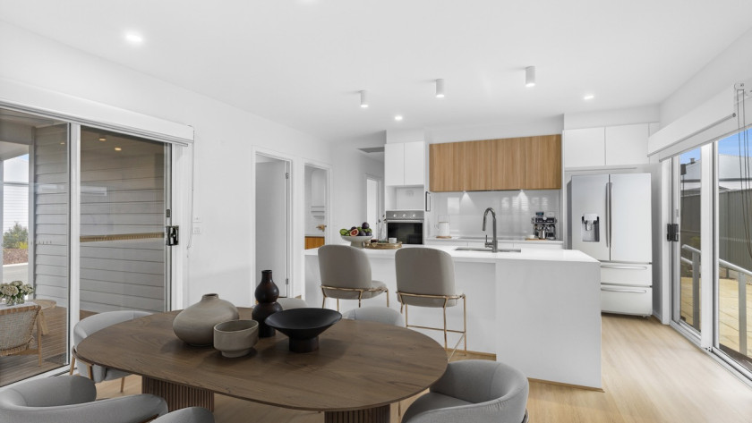 2 LBE106 Diningkitchen