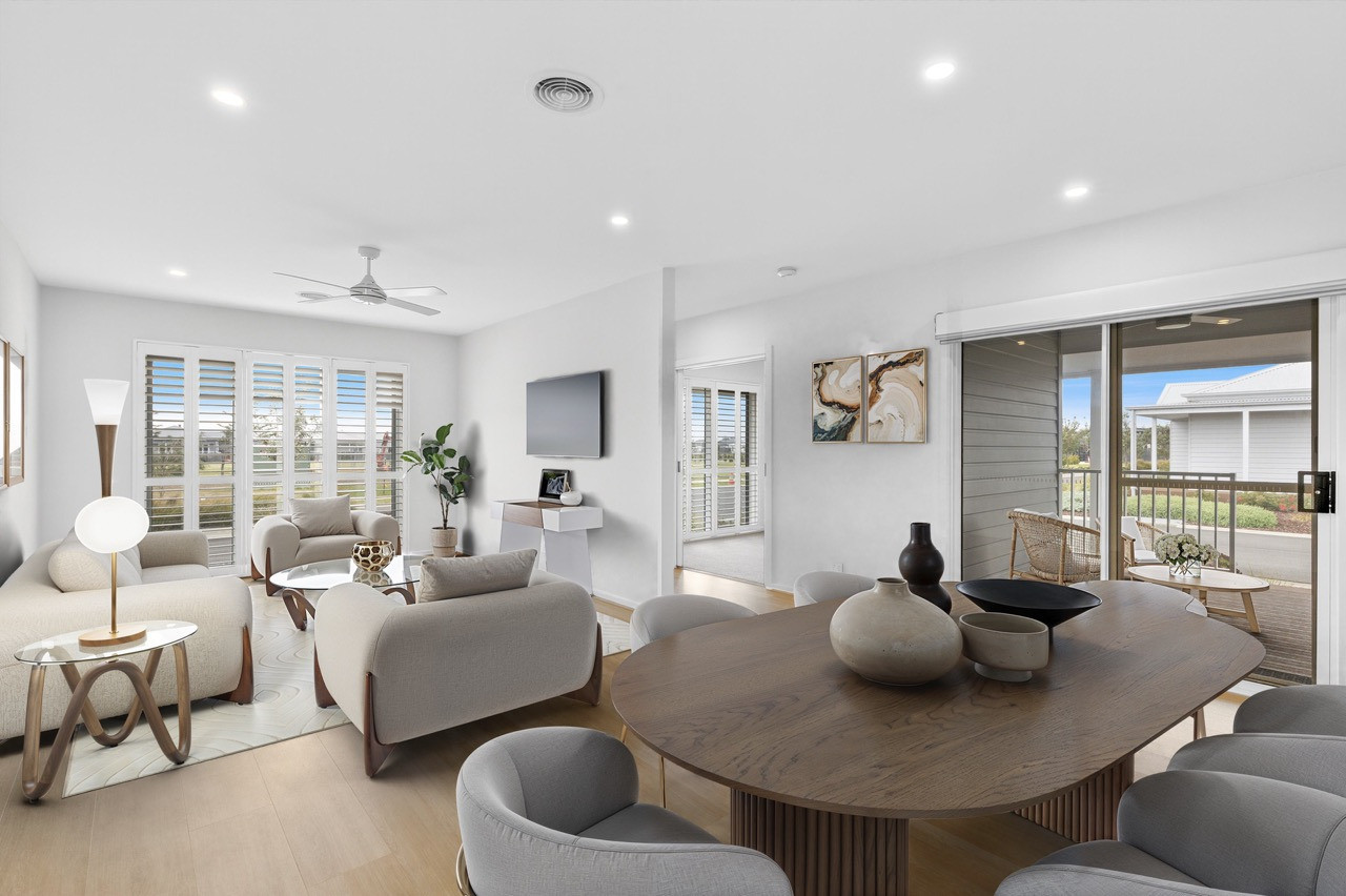 1 LBE106 Living Hero