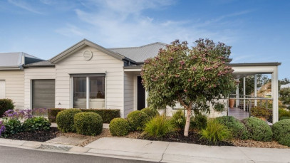 LBI 010 Kennedy Corner facade