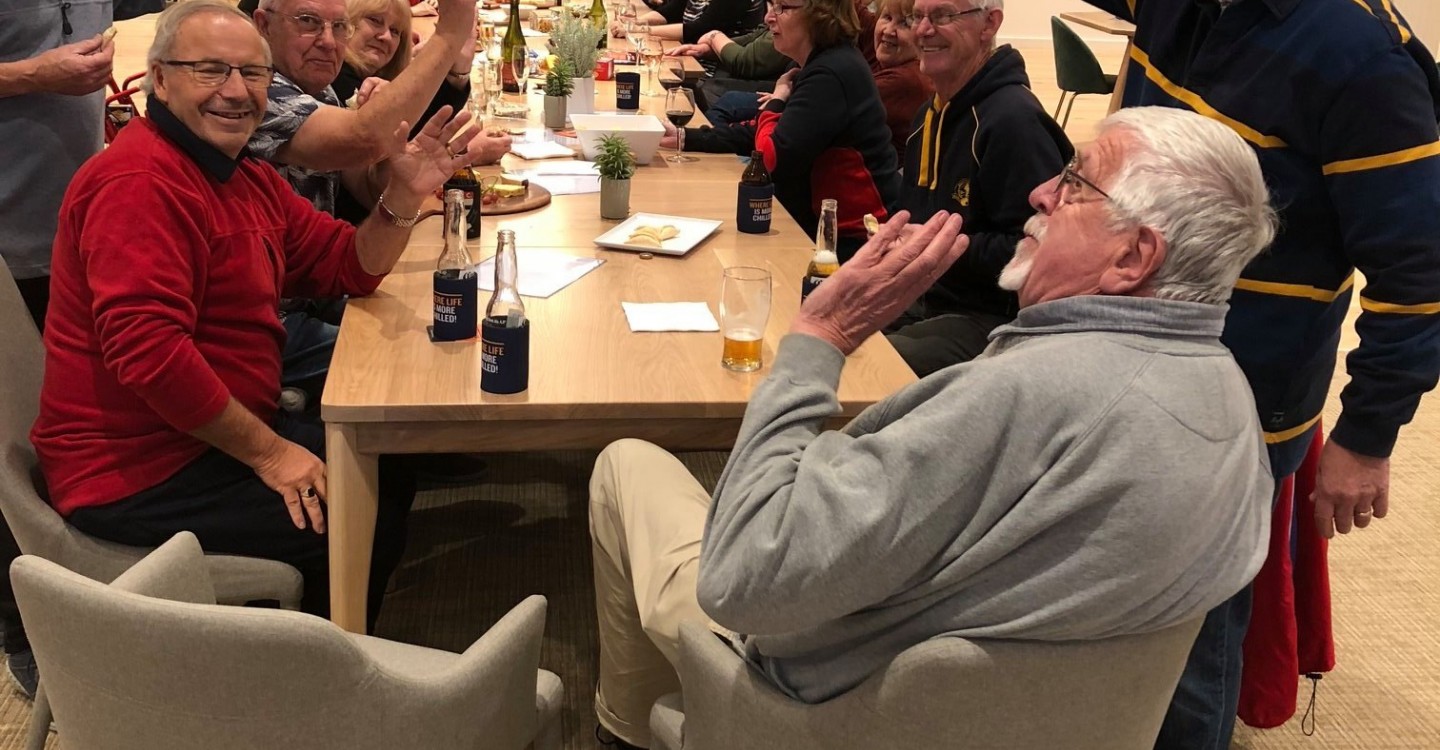 Lifestyle Ocean Grove Club Hosue Happy Hour