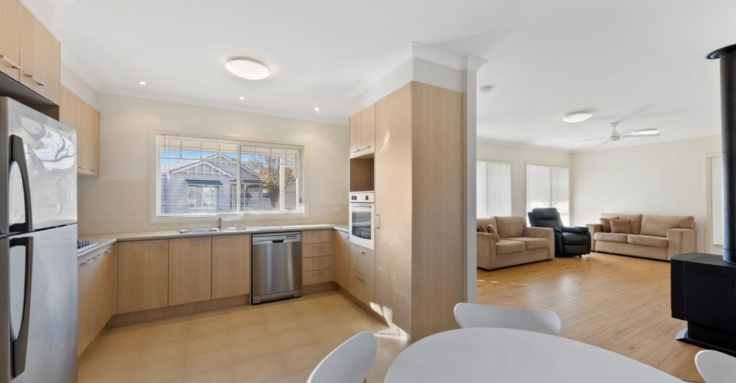 LB 202 Kitchen Dining Low Res