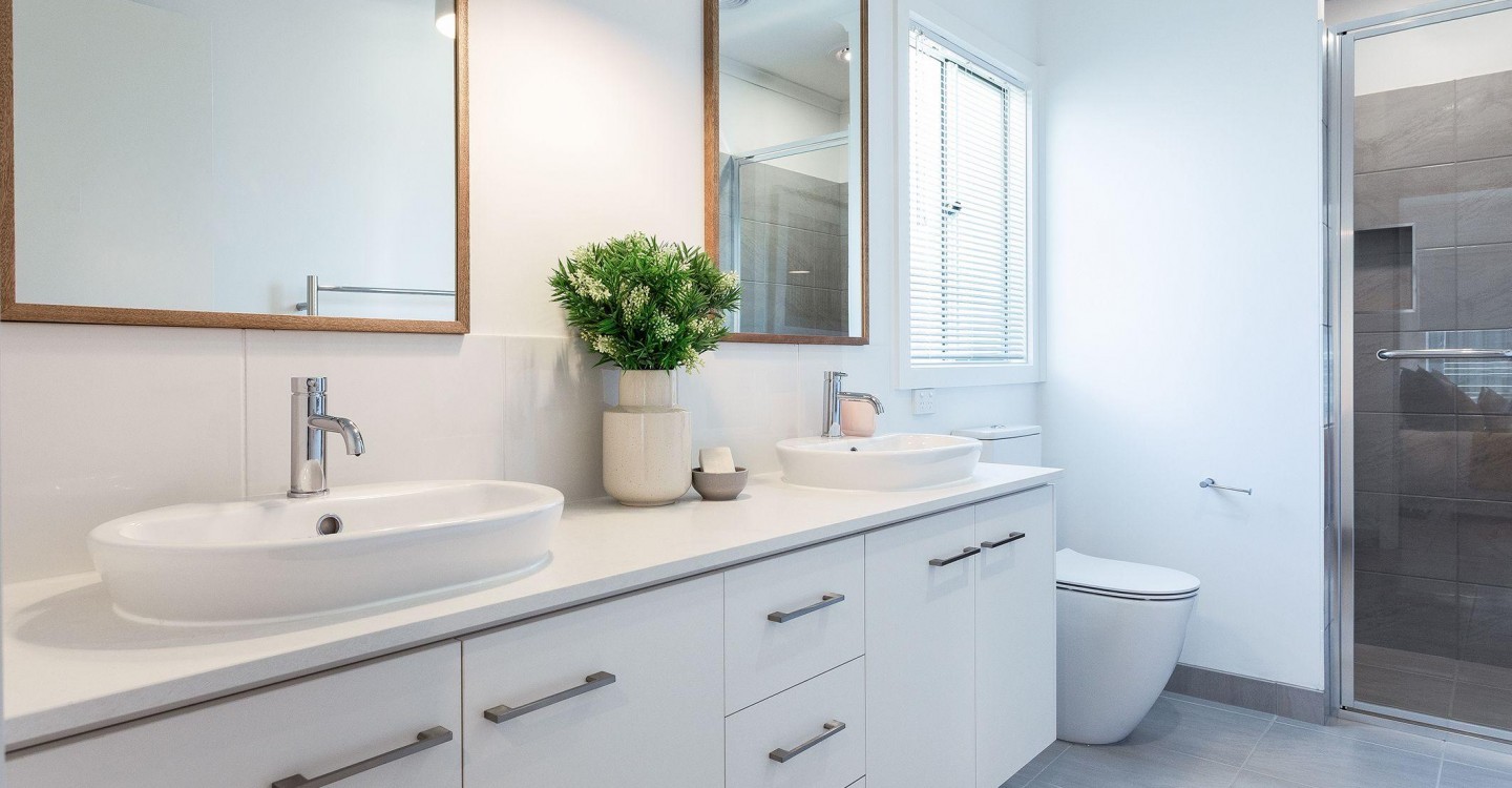 LOW RES ELLIOTT CORNER ENSUITE