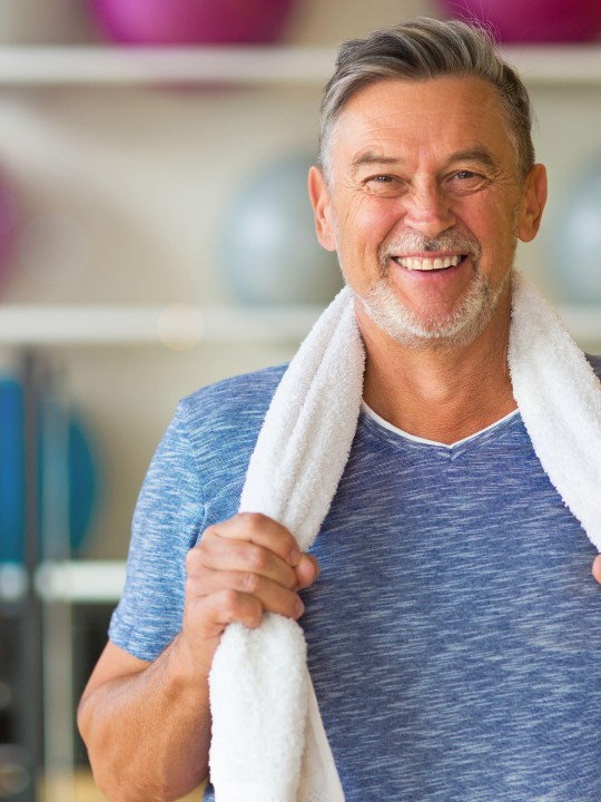 Single Man Gym Exercise Facilities Healthy